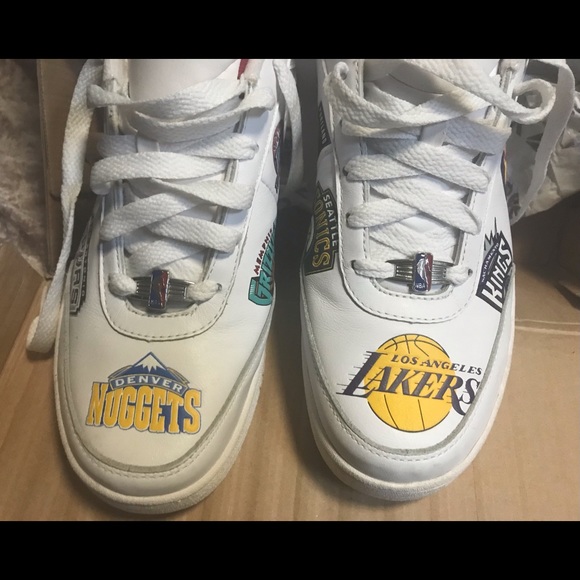 Reebok NBA  Shoes downtime low white Western  Logos sneakers Sz8 New - Picture 1 of 5